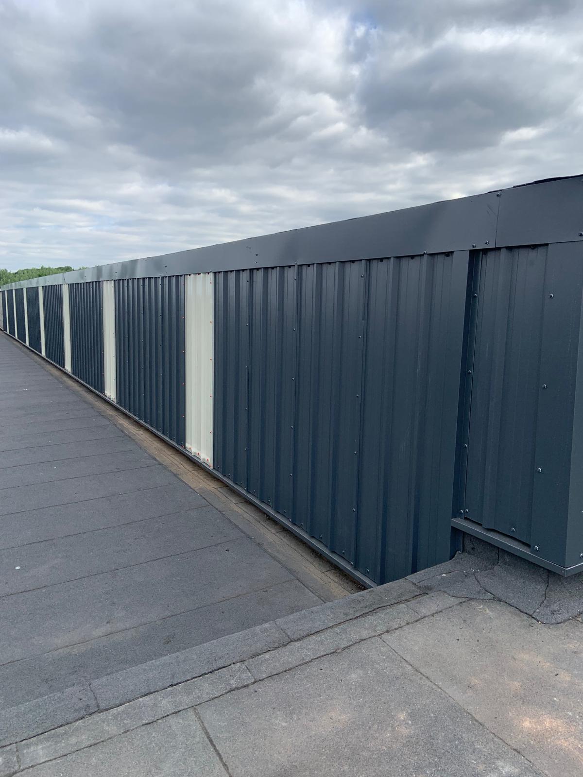 Project flat roof upstand